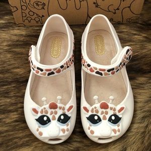 BRAND NEW MINI MELISSA GIRAFFE 8